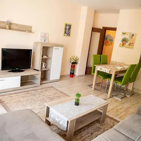 Lovely One Bedroom Apаrtment In Apartment Varna